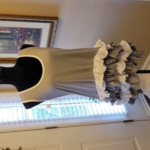 Karried Away gray white ruffled hem sleeveless tunic 100% cotton Medium EUC…